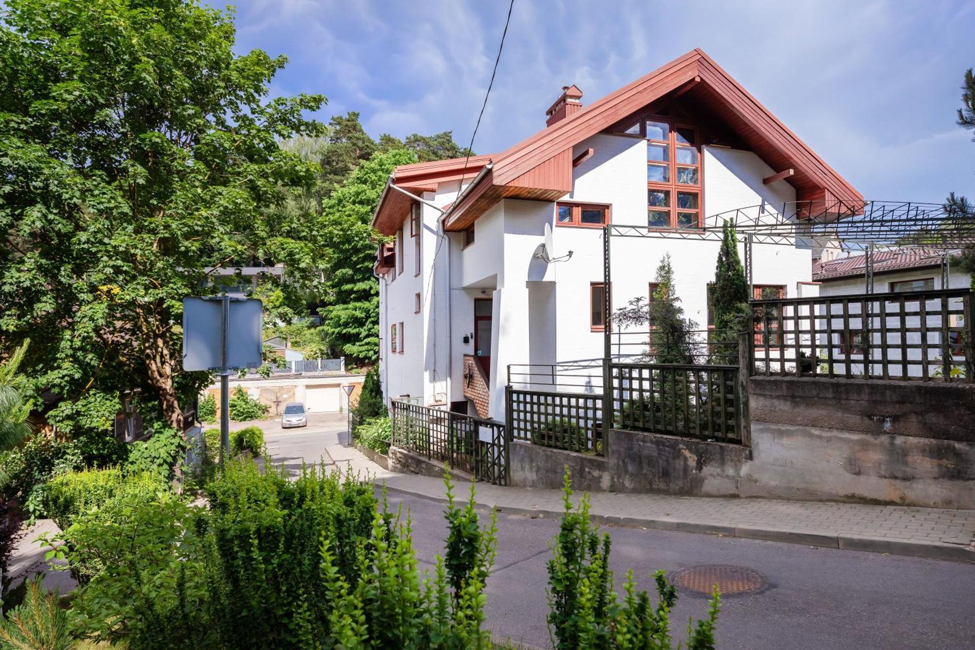ヴィリニュス House Of Sun Bed & Breakfast エクステリア 写真