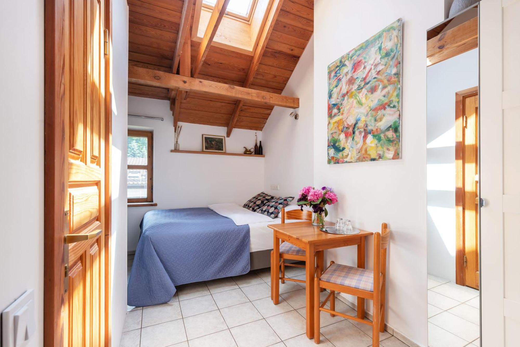 ヴィリニュス House Of Sun Bed & Breakfast エクステリア 写真